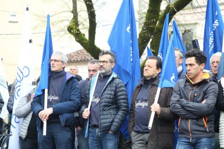 57449547_2366595780052316_6937809850327891968_o