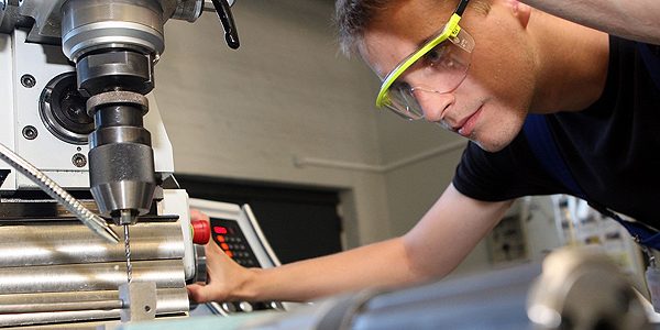 Siemens Trainees Begin Vocational Training