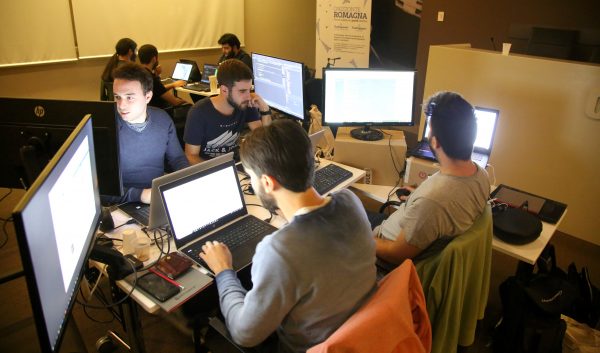 CESENA YOUNG  HACKATHON NIGHT MARATONA DIGITIALE PER PROGRAMMATORI COINVOLTI IN SFIDA NOTTURNA NELLA SEDE DI CONFARTIGIANATO