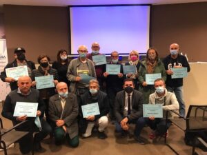 Artigiani pensionati promossi al corso sull’utilizzo dello smartphone