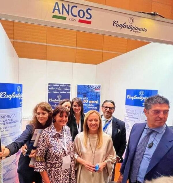 381236812_692779702885314_1665296969384618073_n