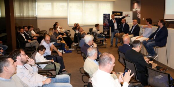 CESENA CONFARTIGIANATO SALOTTO DIGITALE Rivolucione industriale 5.0: IoT e AI per l’impresa del futuro